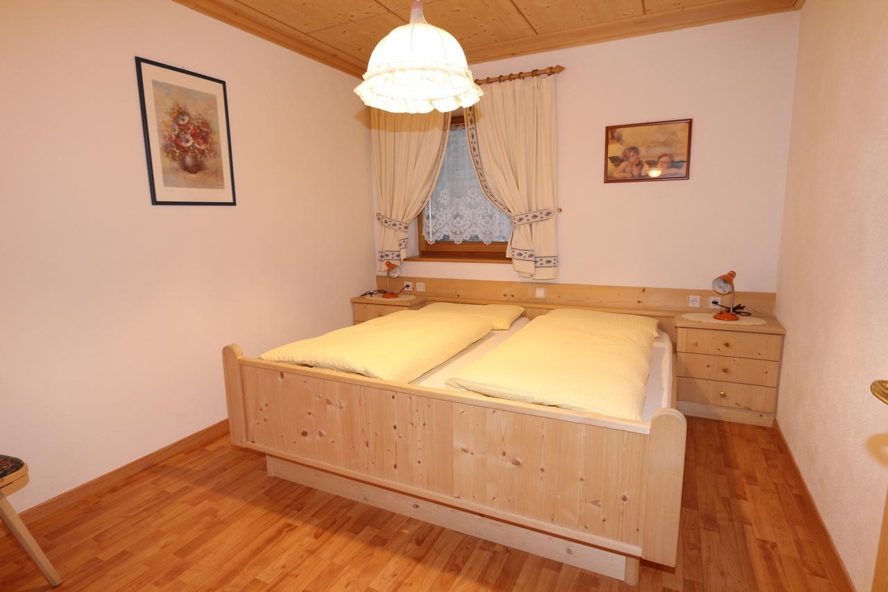 Appartamenti Ciasa Linda Сан Мартино ин Бадия Екстериор снимка